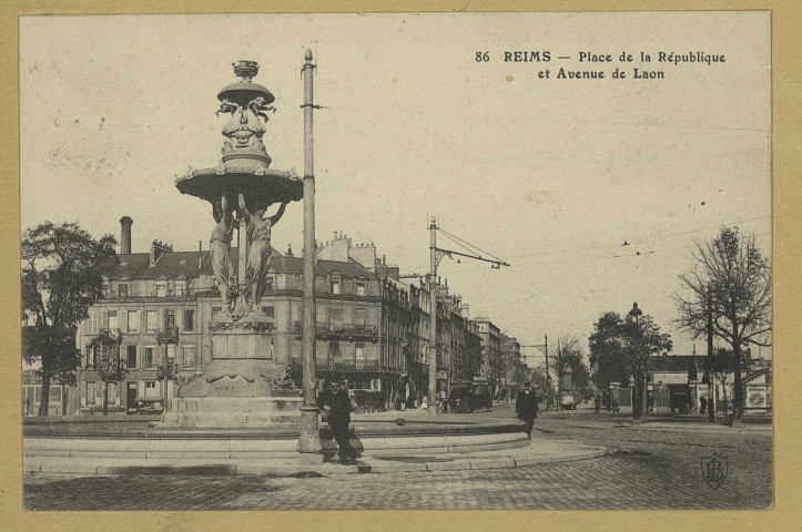 REIMS. 86. Place de la République et avenue de Laon / B. de L.