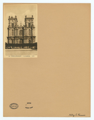 Cartes postales et photographies. Commune de Vitry-le-François.