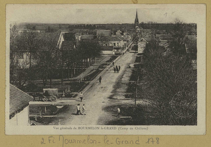 MOURMELON-LE-GRAND. Vue générale de Mourmelon-le-Grand (Camp de Châlons). Mourmelon Lib. Militaire Guérin. [vers 1934] 