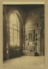 REIMS. 15. Hôtel le Vergeur. Salle gothique : pierres, bois et moulages des XVIe et XVIIe s.
(51 - Reimsphototypie J. Bienaimé).Sans date