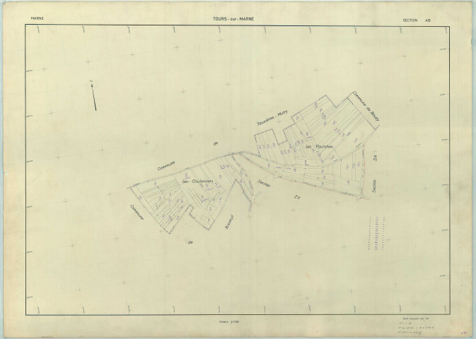 Tours-sur-Marne (51576). Section AB échelle 1/2000, plan renouvelé pour 1962, plan régulier (papier armé).