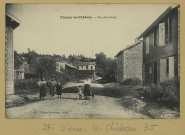 VIENNE-LE-CHÂTEAU. Rue des Ponts / A. Thiriat et Basuyau, photographe à Toulouse.
Édition Caillaux-Barthélémy (31 - Toulouseimp.-Ph. A. Thiriat et Basuyau).[vers 1925]