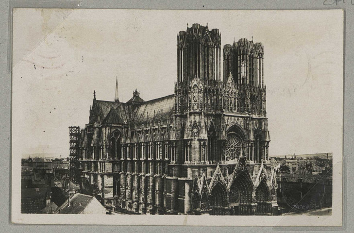 REIMS. P. 5. La Cathédrale de Reims avant la guerre. Rheims Cathedral before the war.